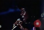 Standbild Sänger Blinky Williams Vietnam, 1972, aus Sekunde 17 historischem Filmmaterial Videoclip 65675022327