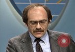 Standbild Senator Jim Sasser und Arnold Raphel L Washington DC USA, 1985, aus Sekunde 29 historischem Filmmaterial Videoclip 65675022337