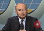 Standbild Senator Jim Sasser und Arnold Raphel L Washington DC USA, 1985, aus Sekunde 6 historischem Filmmaterial Videoclip 65675022339