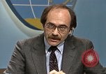Standbild Senator Jim Sasser und Arnold Raphel L Washington DC USA, 1985, aus Sekunde 57 historischem Filmmaterial Videoclip 65675022339
