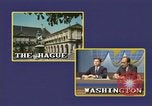 Standbild Senator Jim Sasser und Arnold L Raphel Interview Washington DC USA, 1985, aus Sekunde 4 historischem Filmmaterial Videoclip 65675022343