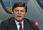 Standbild Senator Jim Sasser und Arnold L Raphel Interview Washington DC USA, 1985, aus Sekunde 34 historischem Filmmaterial Videoclip 65675022343