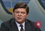 Standbild Senator Jim Sasser und Arnold L Raphel Interview Washington DC USA, 1985, aus Sekunde 35 historischem Filmmaterial Videoclip 65675022343