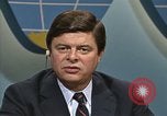 Standbild Senator Jim Sasser und Arnold L Raphel Interview Washington DC USA, 1985, aus Sekunde 38 historischem Filmmaterial Videoclip 65675022343
