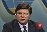 Standbild Senator Jim Sasser und Arnold L Raphel Interview Washington DC USA, 1985, aus Sekunde 45 historischem Filmmaterial Videoclip 65675022343