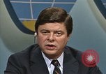 Standbild Senator Jim Sasser und Arnold L Raphel Interview Washington DC USA, 1985, aus Sekunde 60 historischem Filmmaterial Videoclip 65675022343