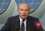 Standbild Senator Jim Sasser und Arnold L Raphel auf afghanischem Widerstand Washington DC USA, 1985, aus Sekunde 3 historischem Filmmaterial Videoclip 65675022344