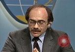 Standbild Senator Jim Sasser und Arnold L Raphel Afghanistan Interview Washington DC USA, 1985, aus Sekunde 38 historischem Filmmaterial Videoclip 65675022345