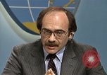 Standbild Senator Jim Sasser und Arnold L Raphel Afghanistan Interview Washington DC USA, 1985, aus Sekunde 42 historischem Filmmaterial Videoclip 65675022345