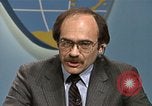 Standbild Senator Jim Sasser und Arnold L Raphel Afghanistan Interview Washington DC USA, 1985, aus Sekunde 44 historischem Filmmaterial Videoclip 65675022345