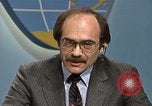 Standbild Senator Jim Sasser und Arnold L Raphel Afghanistan Interview Washington DC USA, 1985, aus Sekunde 51 historischem Filmmaterial Videoclip 65675022345