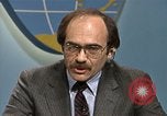 Standbild Senator Jim Sasser und Arnold L Raphel Afghanistan Interview Washington DC USA, 1985, aus Sekunde 53 historischem Filmmaterial Videoclip 65675022345
