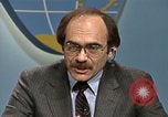 Standbild Senator Jim Sasser und Arnold L Raphel Afghanistan Interview Washington DC USA, 1985, aus Sekunde 58 historischem Filmmaterial Videoclip 65675022345