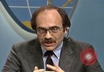 Standbild Senator Jim Sasser und Arnold L Raphel Afghanistan Interview Washington DC USA, 1985, aus Sekunde 59 historischem Filmmaterial Videoclip 65675022345