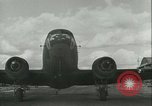 Standbild französischer Soldaten Frankreich, 1944, aus Sekunde 8 historischem Filmmaterial Videoclip 65675022347