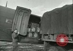 Standbild französischer Soldaten Frankreich, 1944, aus Sekunde 14 historischem Filmmaterial Videoclip 65675022347