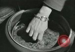 Standbild französischer Soldaten Frankreich, 1944, aus Sekunde 37 historischem Filmmaterial Videoclip 65675022347