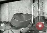 Standbild französischer Soldaten Frankreich, 1944, aus Sekunde 43 historischem Filmmaterial Videoclip 65675022347