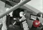 Standbild französischer Soldaten Frankreich, 1944, aus Sekunde 51 historischem Filmmaterial Videoclip 65675022347