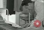 Standbild französischer Soldaten Frankreich, 1944, aus Sekunde 62 historischem Filmmaterial Videoclip 65675022347