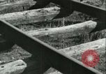 Standbild französische Bahn hof Frankreich, 1944, aus Sekunde 28 historischem Filmmaterial Videoclip 65675022348