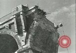 Standbild französische Bahn hof Frankreich, 1944, aus Sekunde 32 historischem Filmmaterial Videoclip 65675022348