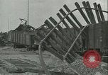 Standbild französische Bahn hof Frankreich, 1944, aus Sekunde 42 historischem Filmmaterial Videoclip 65675022348