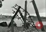 Standbild französische Bahn hof Frankreich, 1944, aus Sekunde 47 historischem Filmmaterial Videoclip 65675022348