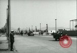 Standbild König Mohammed Zahir Shah und Ministerpräsident Daud Khan Afghanistan, 1959, aus Sekunde 29 historischem Filmmaterial Videoclip 65675022350