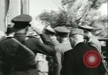 Standbild König Mohammed Zahir Shah und Ministerpräsident Daud Khan Afghanistan, 1959, aus Sekunde 46 historischem Filmmaterial Videoclip 65675022350