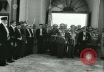 Standbild König Mohammed Zahir Shah und Ministerpräsident Daud Khan Afghanistan, 1959, aus Sekunde 52 historischem Filmmaterial Videoclip 65675022350