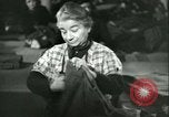 Standbild GI's Kleidung geborgen Reims Frankreich, 1947, aus Sekunde 12 historischem Filmmaterial Videoclip 65675022354