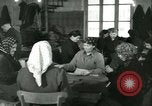 Standbild GI's Kleidung geborgen Reims Frankreich, 1947, aus Sekunde 37 historischem Filmmaterial Videoclip 65675022354