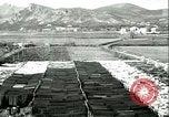 Standbild GI's Kleidung geborgen Reims Frankreich, 1947, aus Sekunde 51 historischem Filmmaterial Videoclip 65675022354