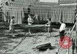 Standbild GI's Kleidung geborgen Reims Frankreich, 1947, aus Sekunde 56 historischem Filmmaterial Videoclip 65675022354