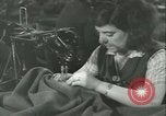 Standbild GI's Kleidung geborgen Reims Frankreich, 1947, aus Sekunde 61 historischem Filmmaterial Videoclip 65675022354