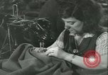 Standbild GI's Kleidung geborgen Reims Frankreich, 1947, aus Sekunde 62 historischem Filmmaterial Videoclip 65675022354