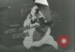 Immagine di seconda guerra mondiale aerei essendo memorizzati e recuperati Tucson Arizona USA, 1947, secondo 62 filmato di repertorio 65675022355