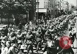 Image Légion d'bénévole française LVF soldats collabore avec l'Allemagne Versailles France, 1941, de la seconde 13 séquences d'archives historiques vidéo 65675022362