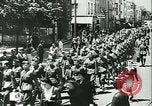 Image Légion d'bénévole française LVF soldats collabore avec l'Allemagne Versailles France, 1941, de la seconde 14 séquences d'archives historiques vidéo 65675022362