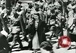 Image Légion d'bénévole française LVF soldats collabore avec l'Allemagne Versailles France, 1941, de la seconde 15 séquences d'archives historiques vidéo 65675022362