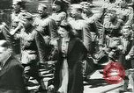 Image Légion d'bénévole française LVF soldats collabore avec l'Allemagne Versailles France, 1941, de la seconde 16 séquences d'archives historiques vidéo 65675022362