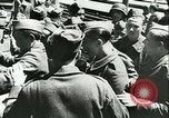 Image Légion d'bénévole française LVF soldats collabore avec l'Allemagne Versailles France, 1941, de la seconde 33 séquences d'archives historiques vidéo 65675022362