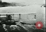 Immagine di Collier volo sulla Senna 1911 Parigi Francia, 1912, secondo 17 filmato di repertorio 65675022364
