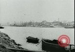 Immagine di Collier volo sulla Senna 1911 Parigi Francia, 1912, secondo 32 filmato di repertorio 65675022364