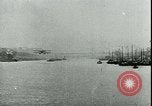 Immagine di Collier volo sulla Senna 1911 Parigi Francia, 1912, secondo 49 filmato di repertorio 65675022364