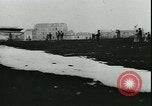 Immagine di Henri Farman e bicicletta alato Francia, 1912, secondo 19 filmato di repertorio 65675022365