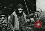 Immagine di Primi volantini francese Francia, 1947, secondo 13 filmato di repertorio 65675022367