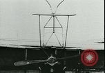 Immagine di Primi volantini francese Francia, 1947, secondo 31 filmato di repertorio 65675022367