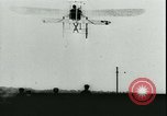 Immagine di Primi volantini francese Francia, 1947, secondo 42 filmato di repertorio 65675022367